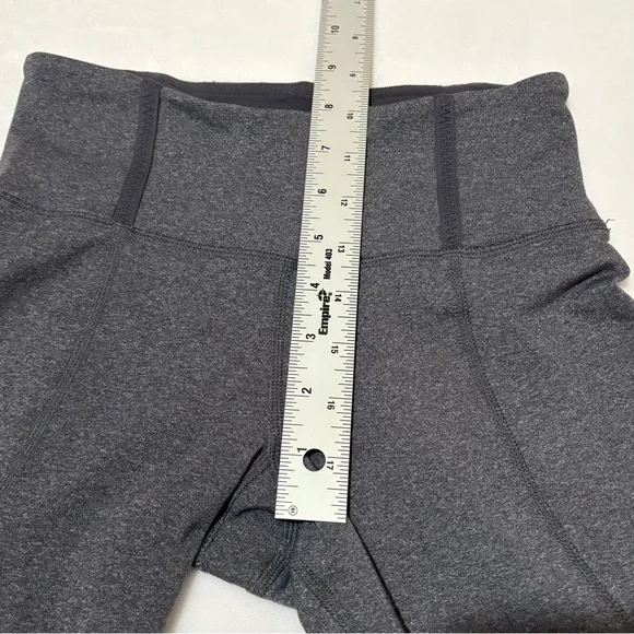 lululemon Snap Me Up Crop Side Button Athletic Leggings Size 4 Rare EUC - Picture 9 of 14